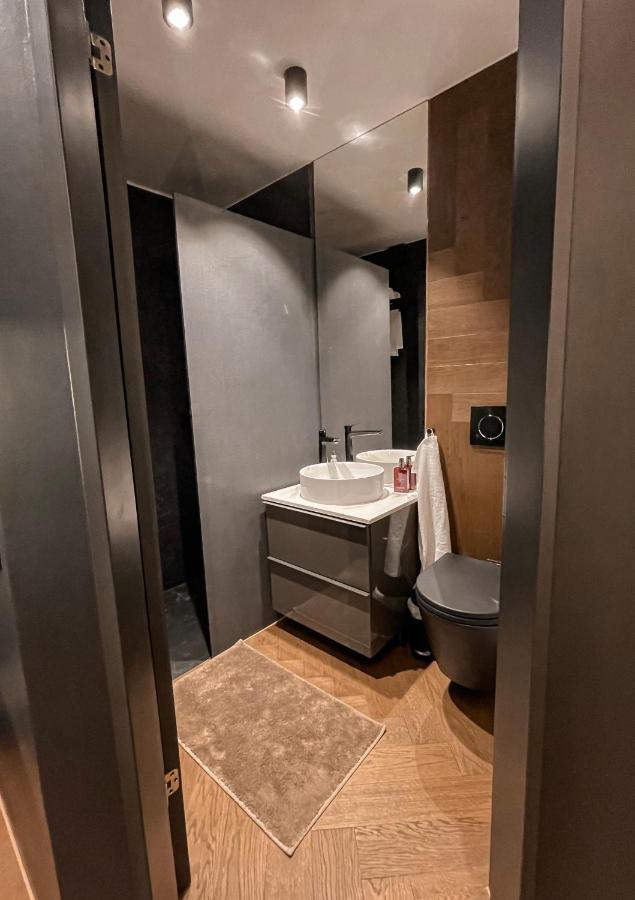 Black Diamond Apartment Цюрих Екстериор снимка