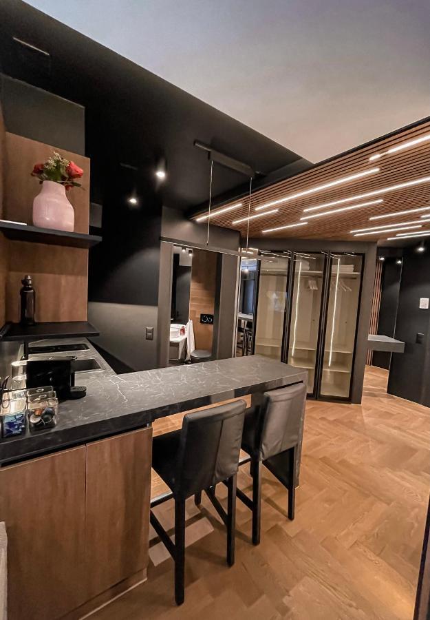 Black Diamond Apartment Цюрих Екстериор снимка