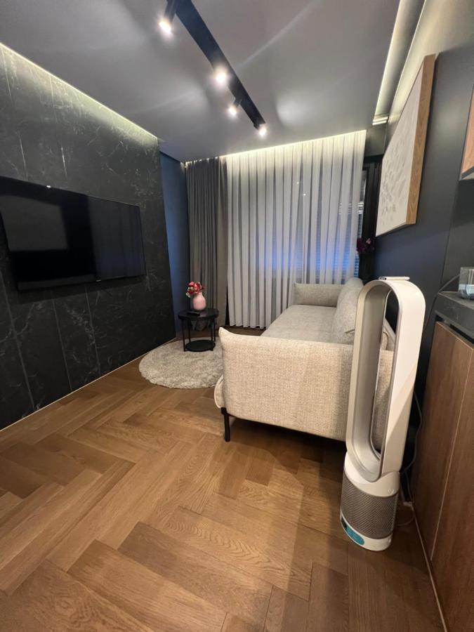 Black Diamond Apartment Цюрих Екстериор снимка